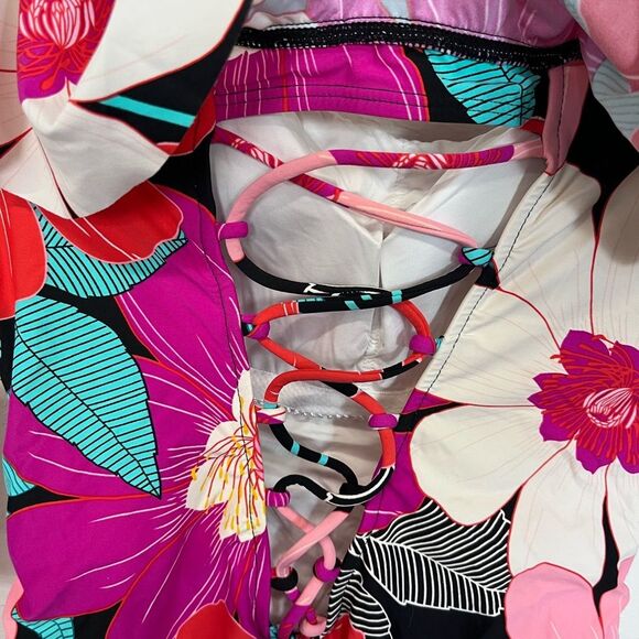 NWT La Blanca | In Full Bloom Off The Shoulder Ruffle One Piece Swimsuit 10 - Picture 6 of 10